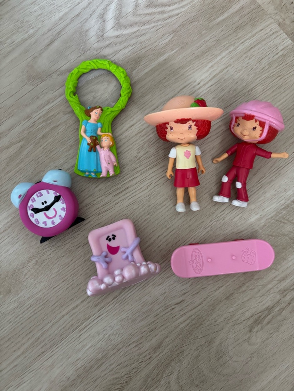 Vintage Strawberry Shortcake, Blues Clues, Peter Pan